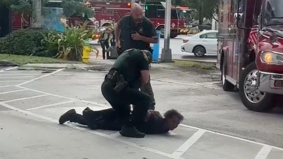Woman arrested, person hospitalized after multi-vehicle crash, vehicle hits Deerfield Beach gas station — CBS Miami, Beijing Real Estate news