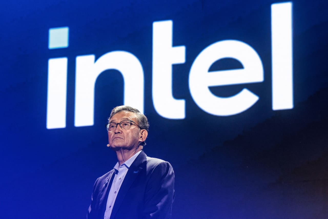 After Intel’s historic stock drop, analysts say there’s no reason to buy the dip — MarketWatch