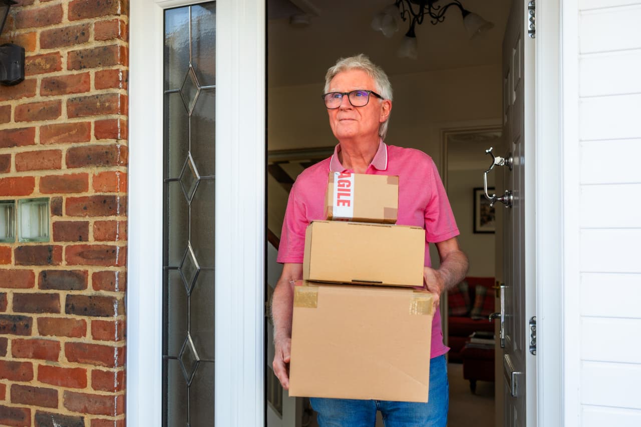 My father-in-law, 81, sold his $75,000 home and paid off his daughter’s $50,000 debt. What happens to him now? — MarketWatch, Beijing Business news