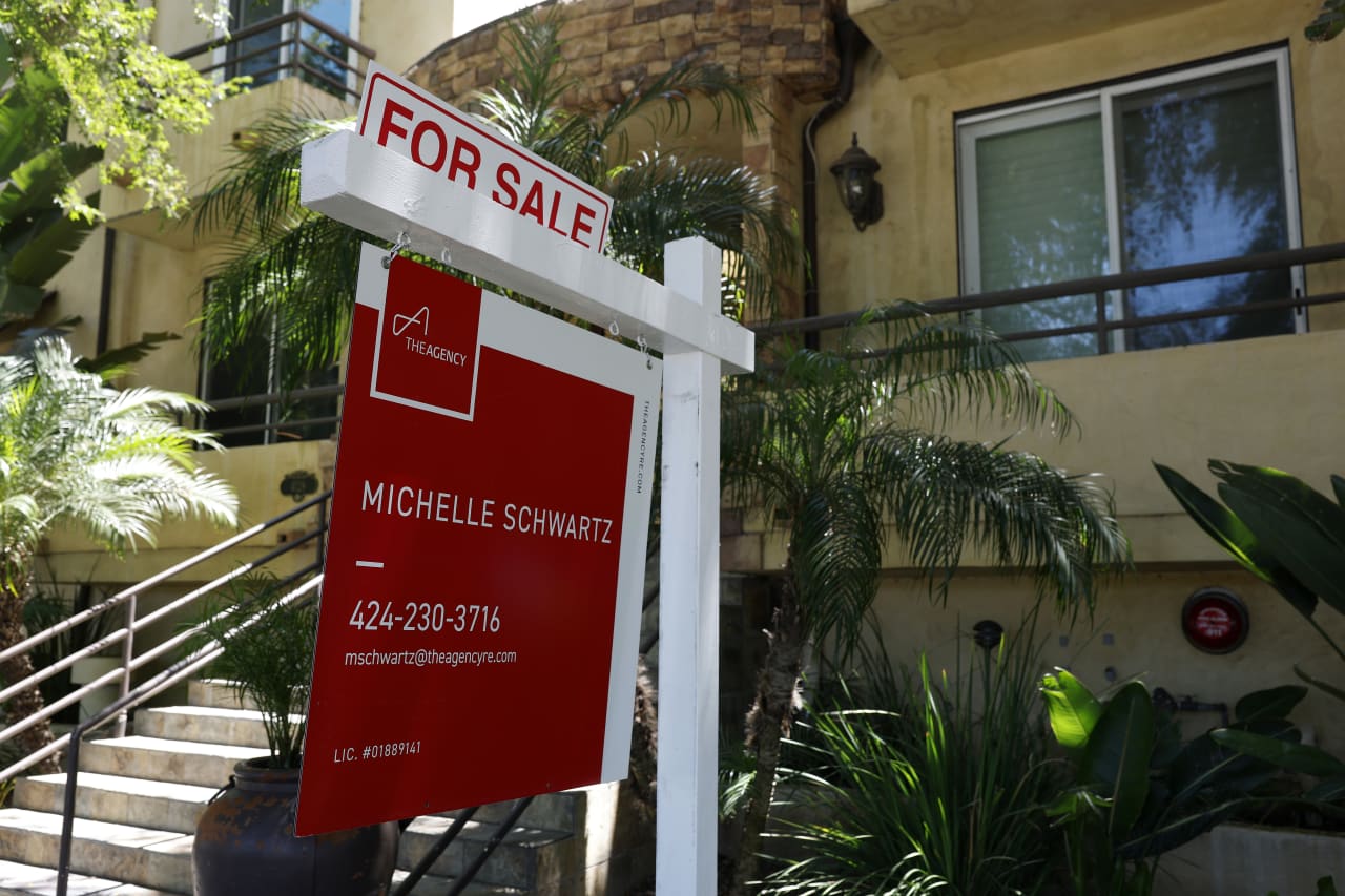 Pending home sales sink to 25-year low as buyers flee high mortgage rates — MarketWatch, Beijing Real Estate news