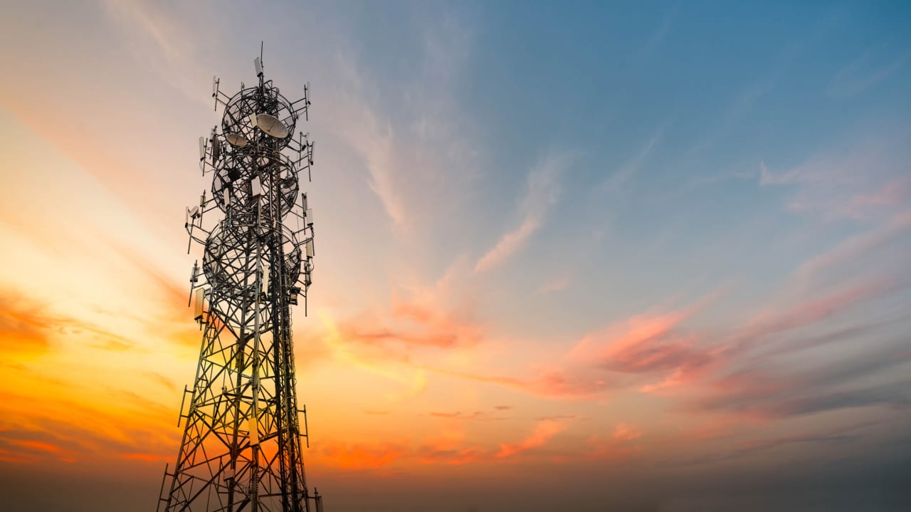 The mobile ambitions of SpaceX see telecom stocks get hit again. What the latest developments mean. — MarketWatch, Beijing Business news