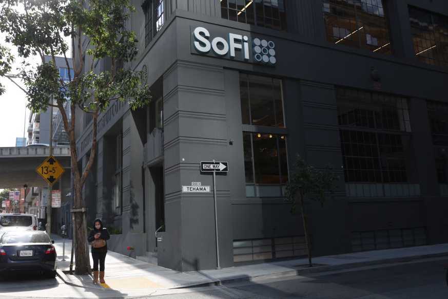 SoFi’s stock climbs as lending surge drives an earnings beat and rosy outlook — Beijing Business news