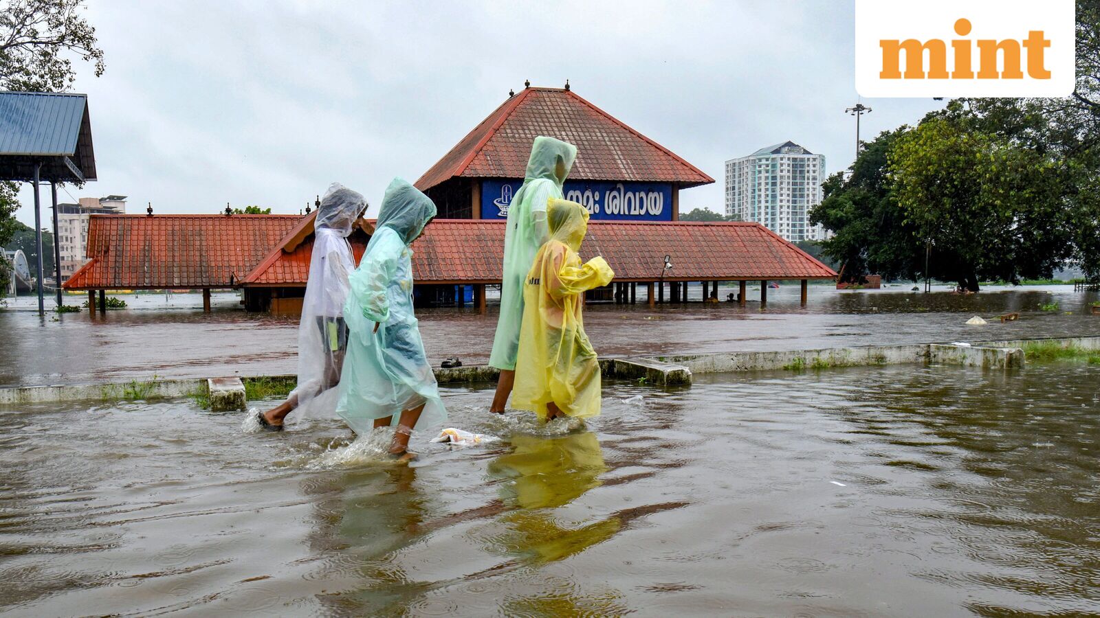 IMD alert for today: Cyclone brewing in Bay of Bengal; heavy rain forecasted for Tamil Nadu, Karnataka — Mint India, Beijing Technology news